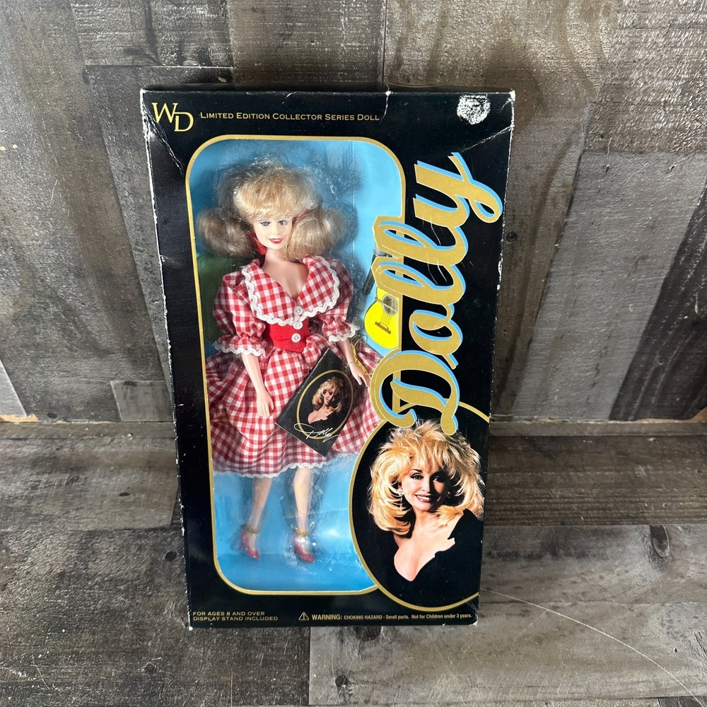 WD Limited‎ Edition Collector Series Dolly Blonde Blue Eyes 11 in Doll 1990s